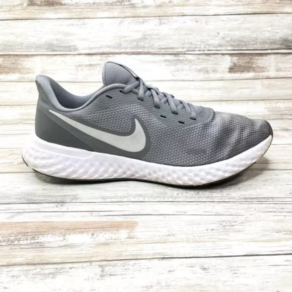 Nike | Shoes | Nike Revolution 5 Athletic Grey Running Low Top Shoes  Bq324005 Mens Size 2 Us | Poshmark